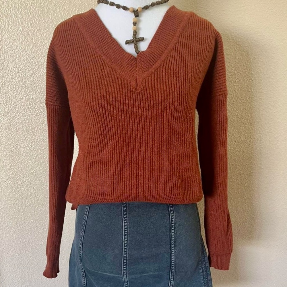Forever 21 Terracotta V-Neck Sweater